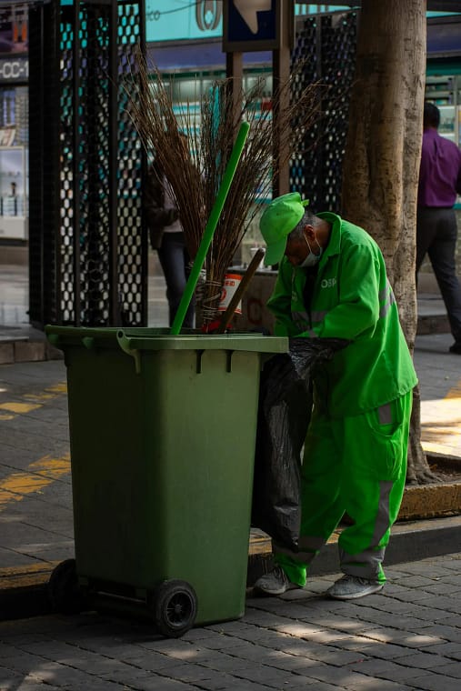 home-waste-disposal-video-banner